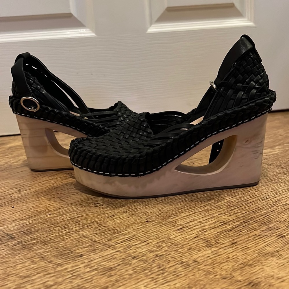 Free People Shoes Free People Teagan Huarache Clog
Brand: Free People